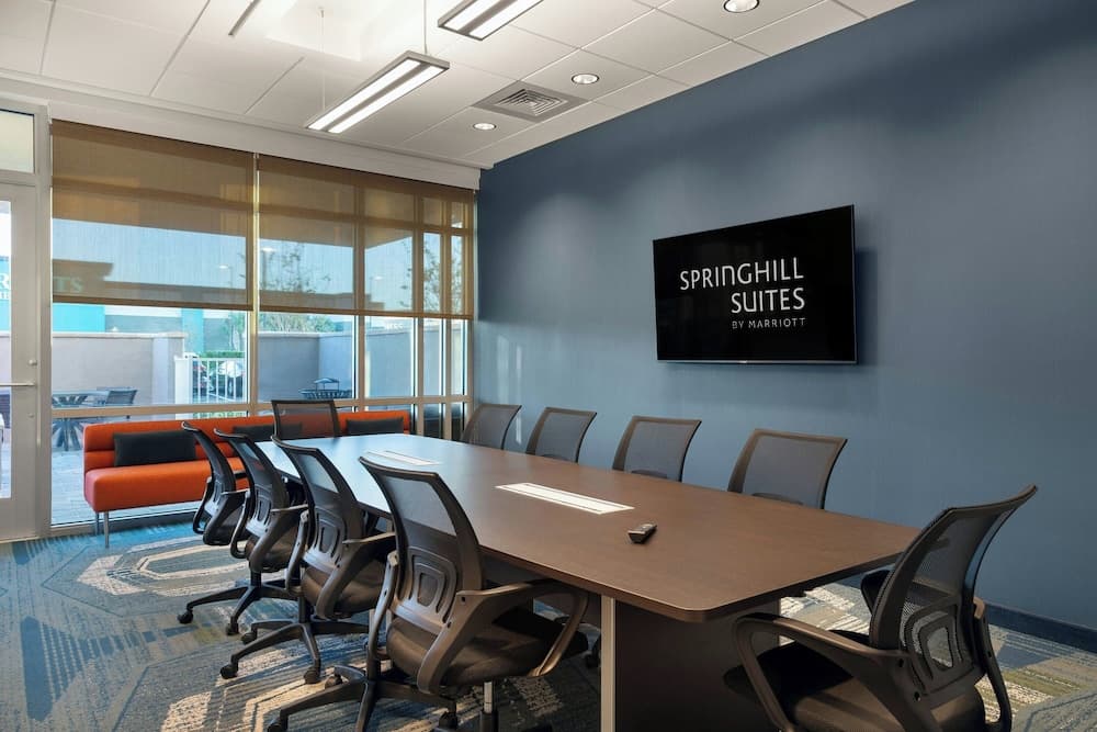 Toplantı salonu/imkânları