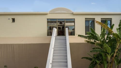 Lodge Apartments