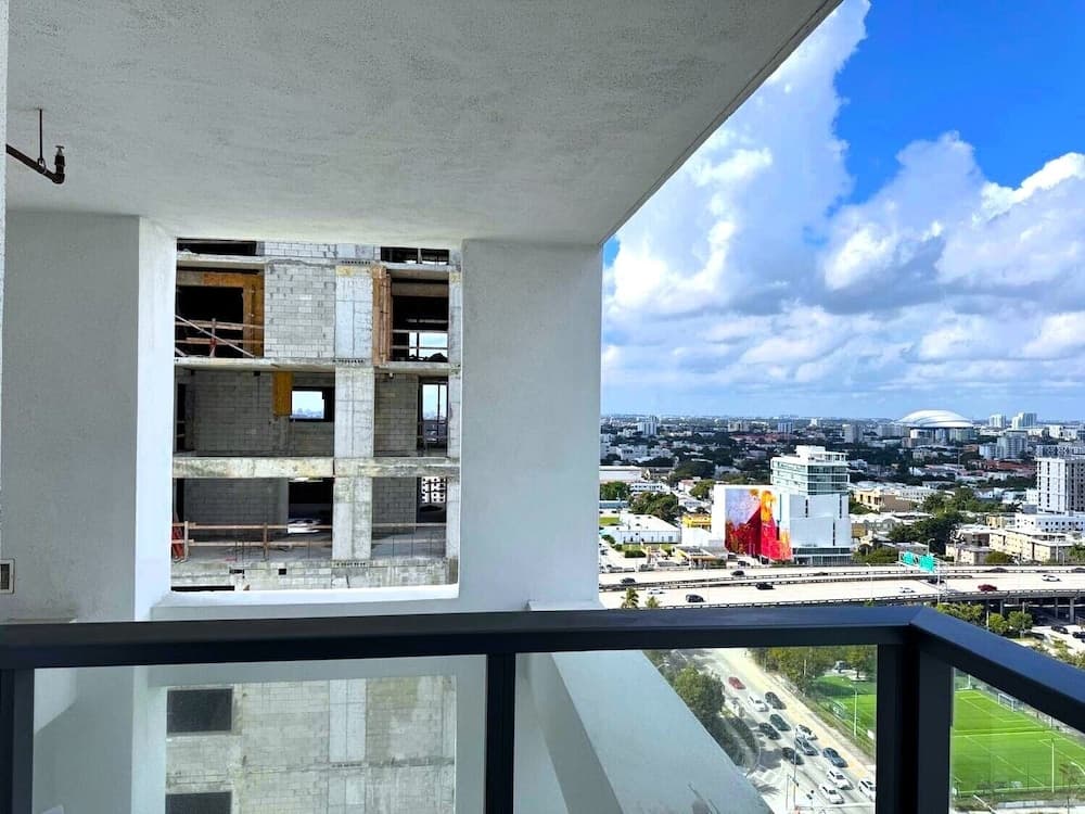 Prime location Luxury Condo at brickell
