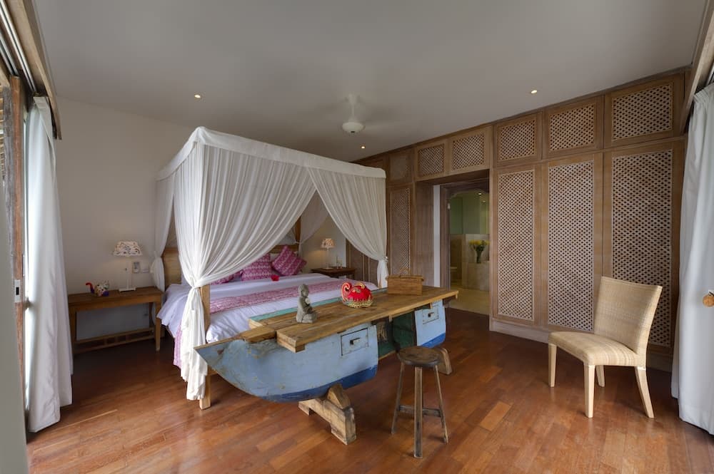 Siri Mendira Beach Villas