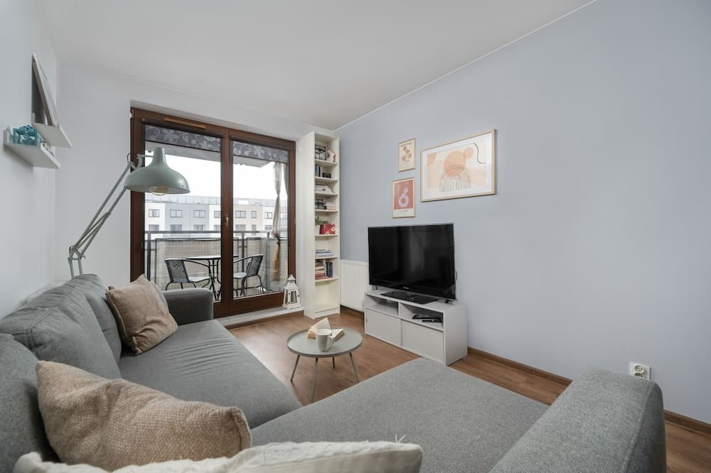 Modern Apartment With Balcony by Renters
