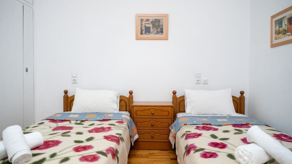 Theoni Central Apartment