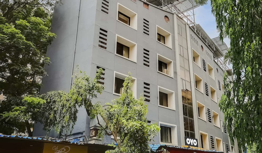 Townhouse Mumbai International Airport