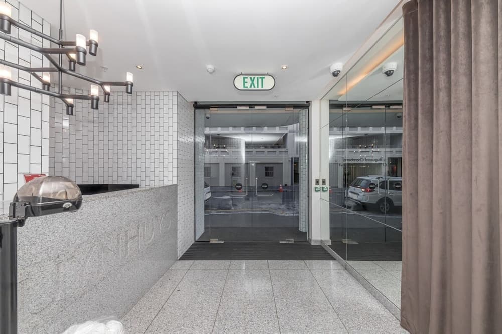 Stylish Minimalist Studio in Central Cape Town