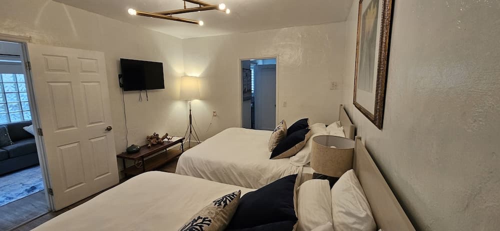 Sirena Azul SoBe Suite 2