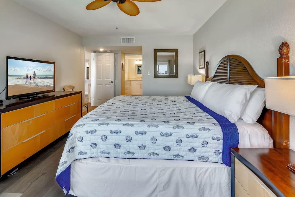 Land's End 4-405 Bay Front - Premier