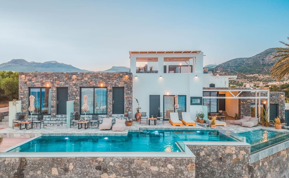 Plakakia Luxury Apartments
