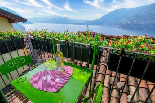 The Green Nest by Lake Como