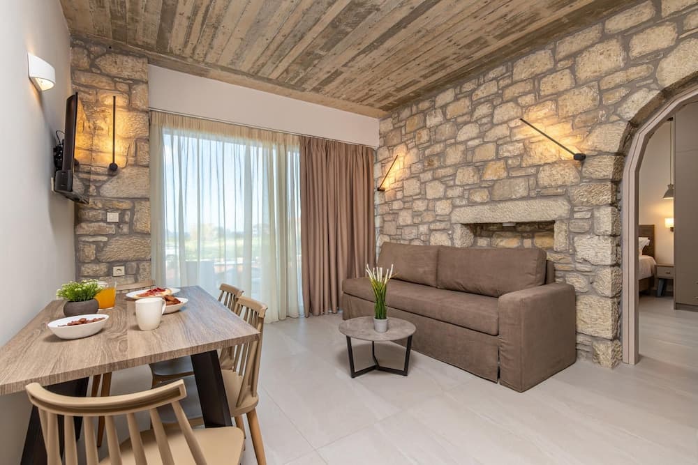 Achatis Apartments with sea view