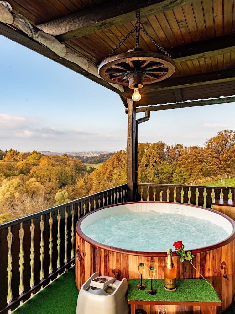 San Vinogradara - One Bedroom Holiday Home With Hot Tube