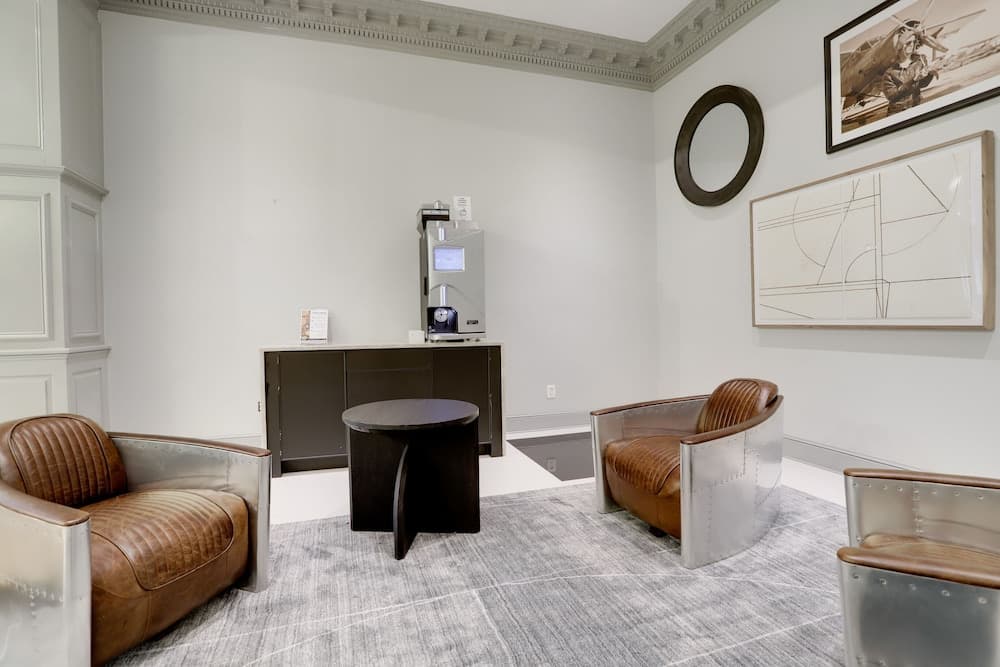 Enjoy Your Stay Aparment in Crystal City