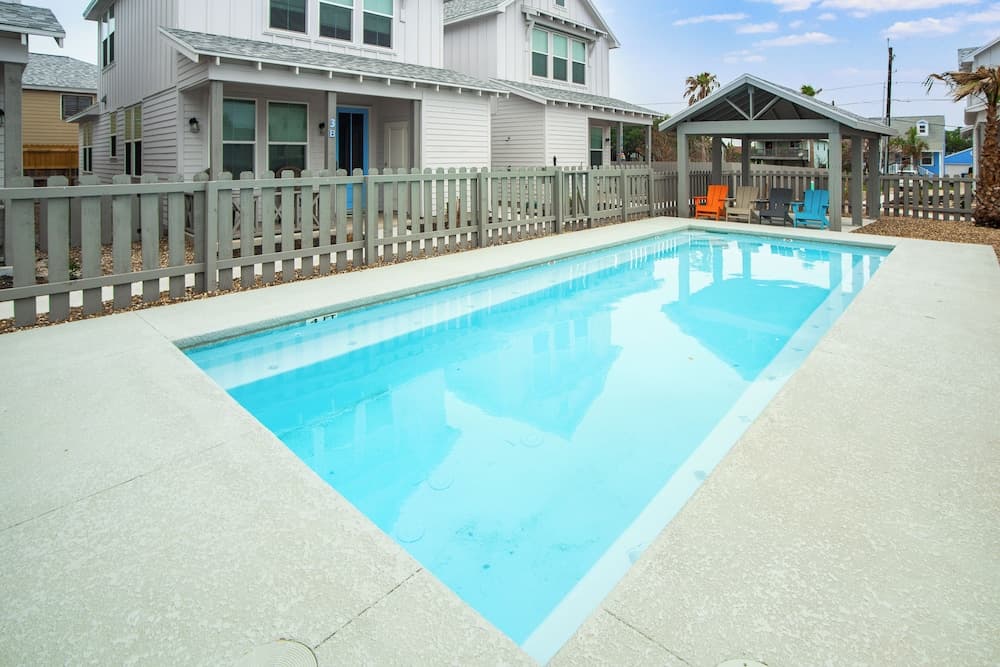 Sea Glass Cottage - Beach Gear Credit Included!