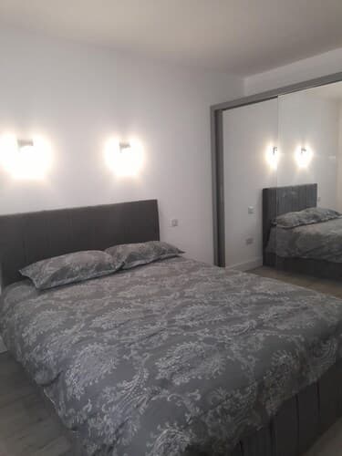 Apartment - Sleeps up to 6 & Free Parking