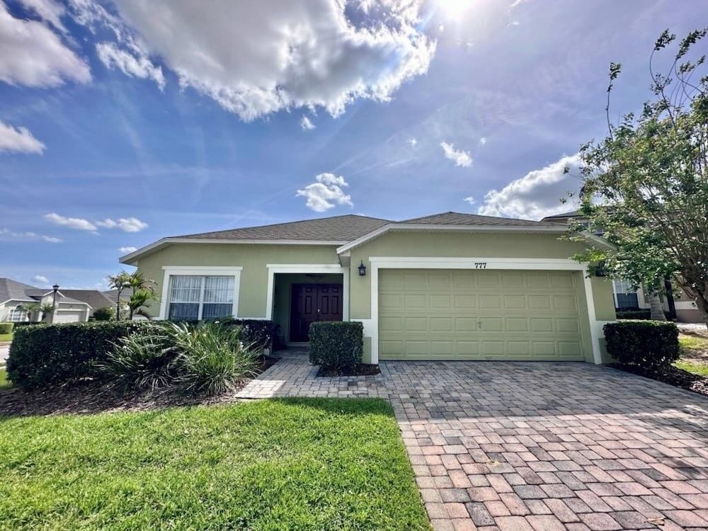 Cozy 4 Bed Pool Home With Game Room 4 Bedroom Home by RedAwning