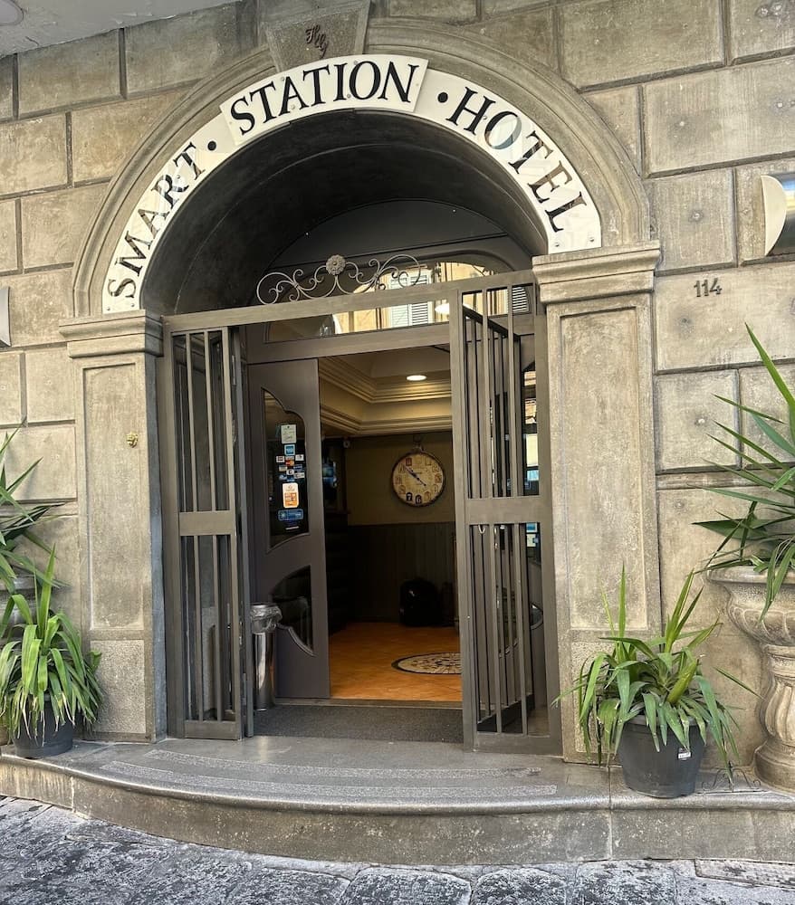 Smart station hotel