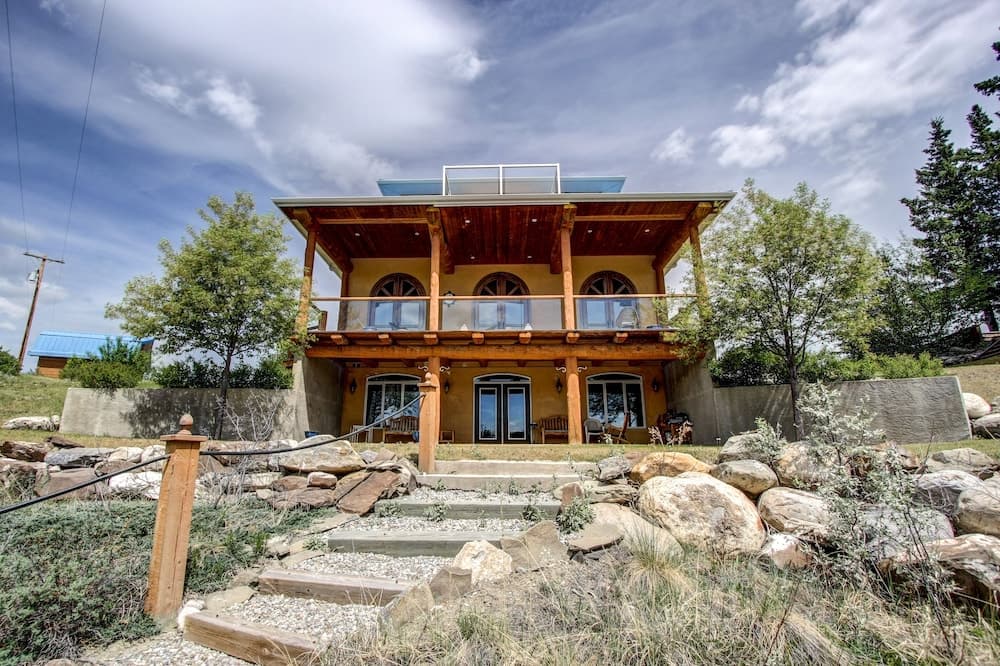 Unique Cottage