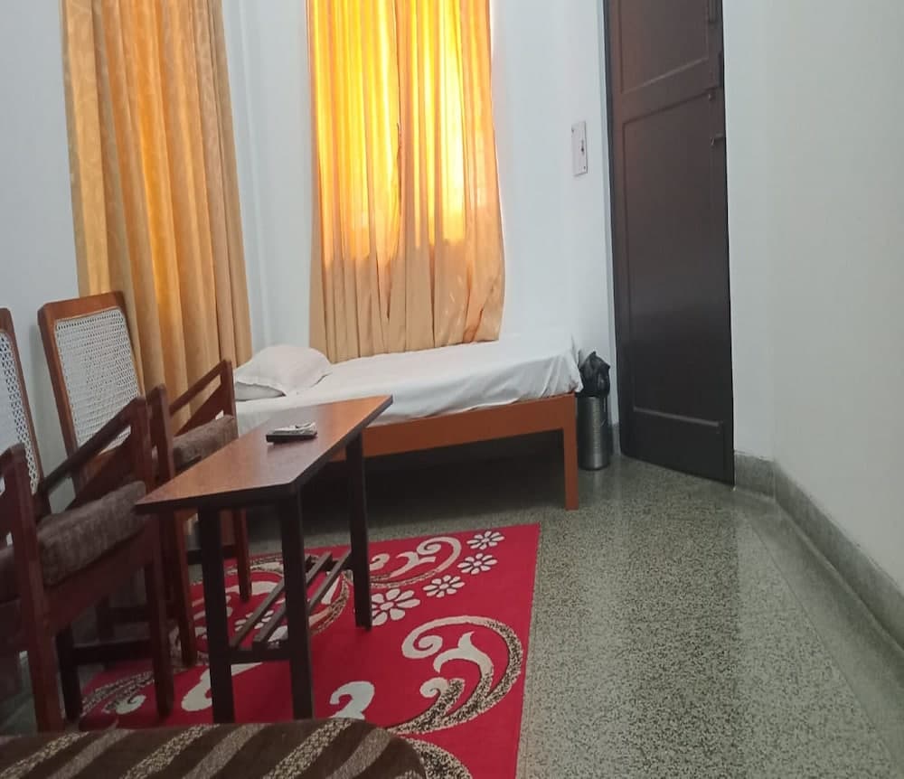 Mehaa Paradise Family Guest House