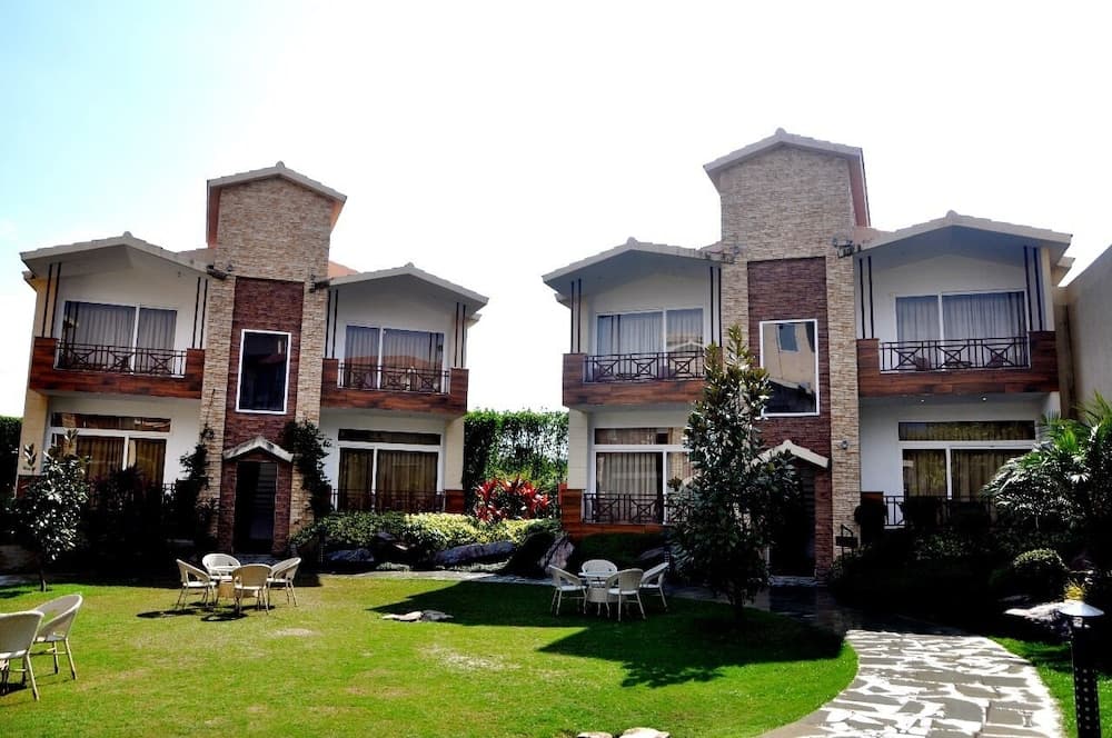 Trinantara Resort And Spa