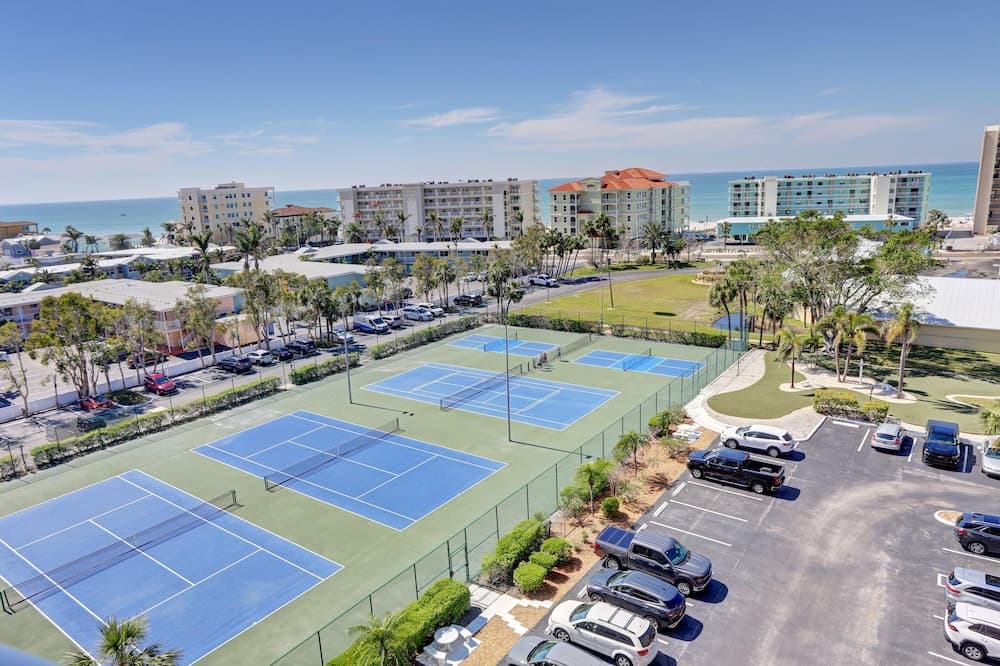 Bayshore Yacht & Tennis 409 - Premier