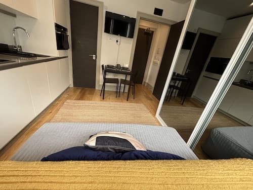 Sleeps 2 Studio -central Croydon London -wifi & Tv