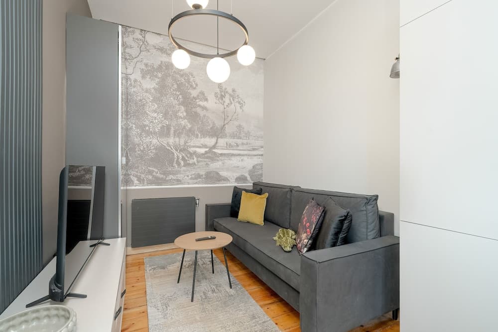 Poznań Stylish Grey by Renters