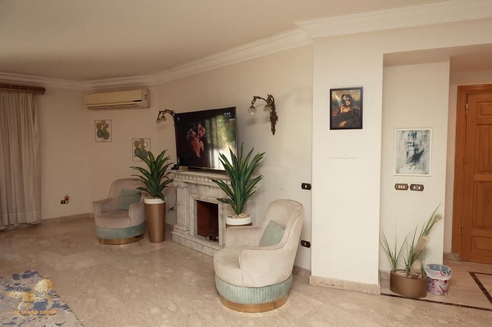 villa in deplomaseen district