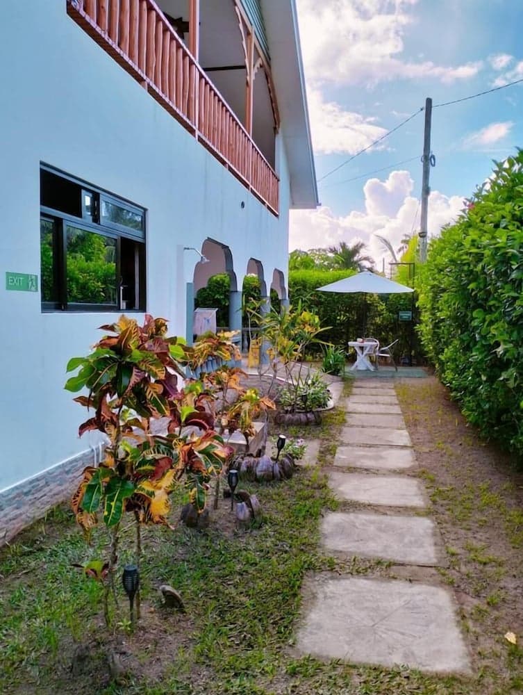 La Source Self Catering