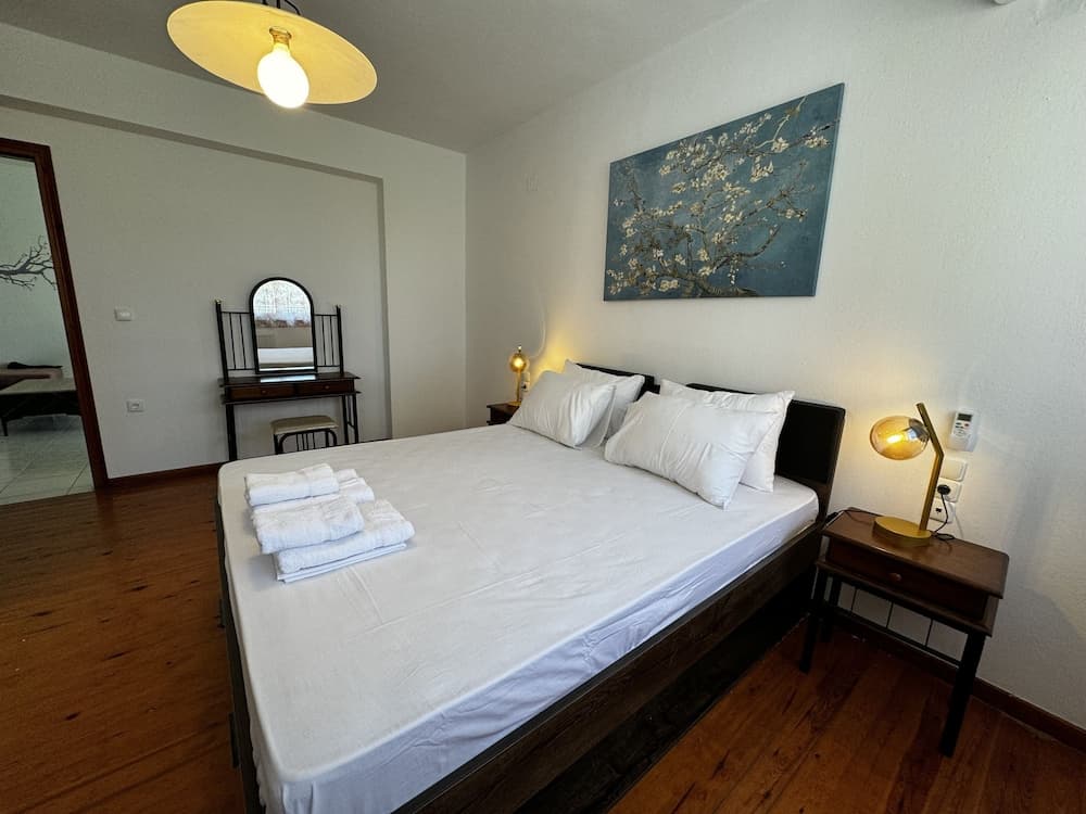 Skiathos Modern Garden Escape Apt