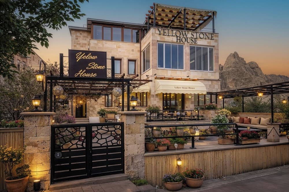 Yellow Stone Suites