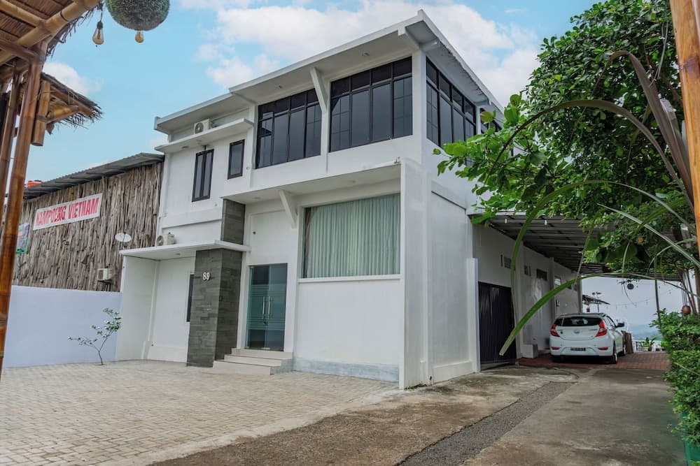 OYO 93812 Tebing Vieatnam