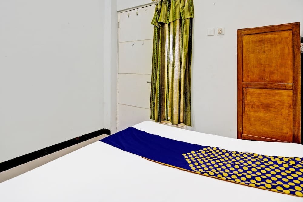 OYO 93847 Blio Guest House Syariah