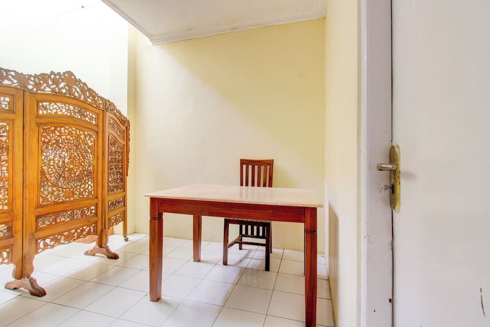 OYO 93859 Saffa 27 Guest House Syariah