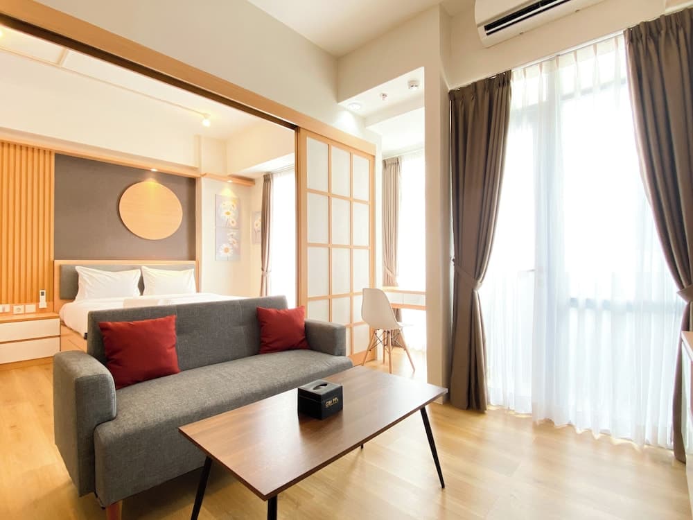 Best Homey 1Br At 52Th Floor Vasanta Innopark Apartment