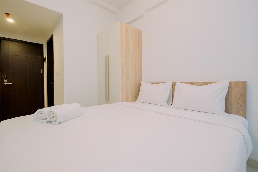 Comfy And Best Deal Studio At Citra Living Apartment