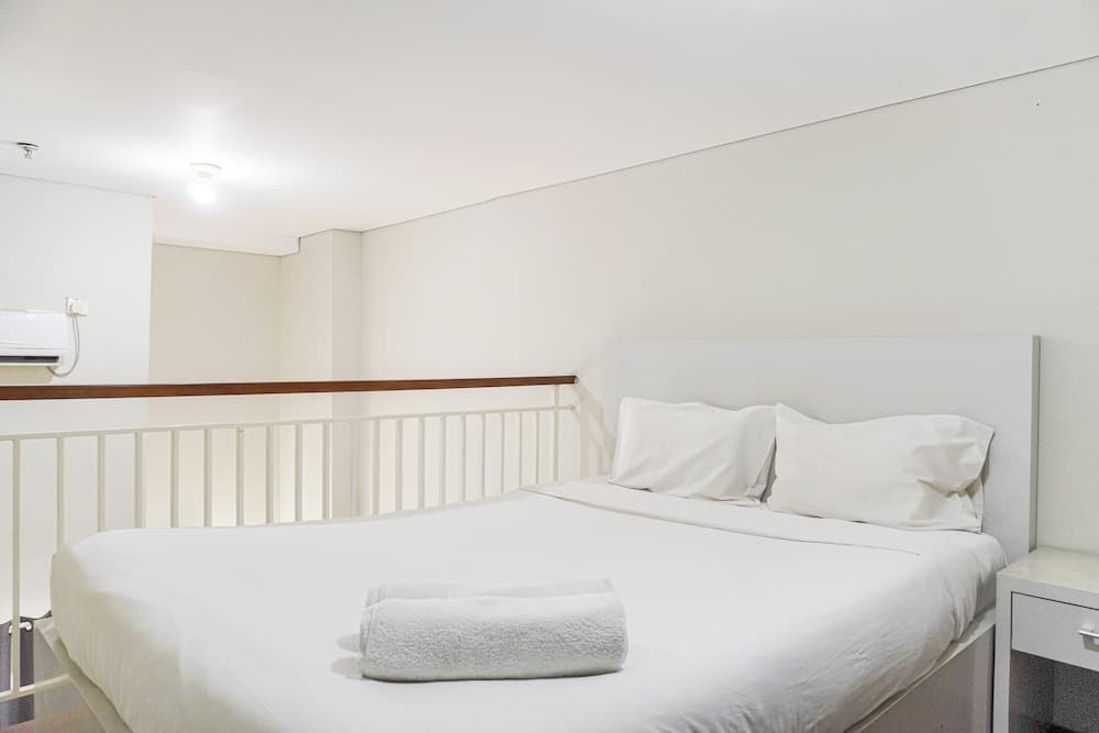 Good Deal Studio Loft At Nifarro Park Apartment