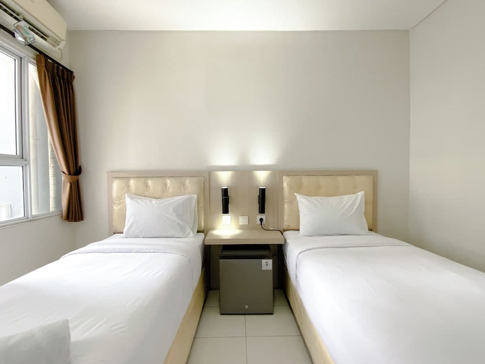 Modern Studio At Elvis Tower Apartment