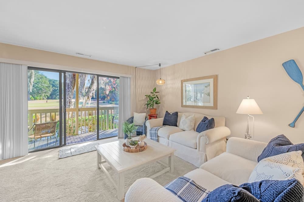 Fore Season Retreat 2 BDR in Desirable Resort!