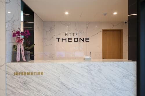 HOTEL THE ONE