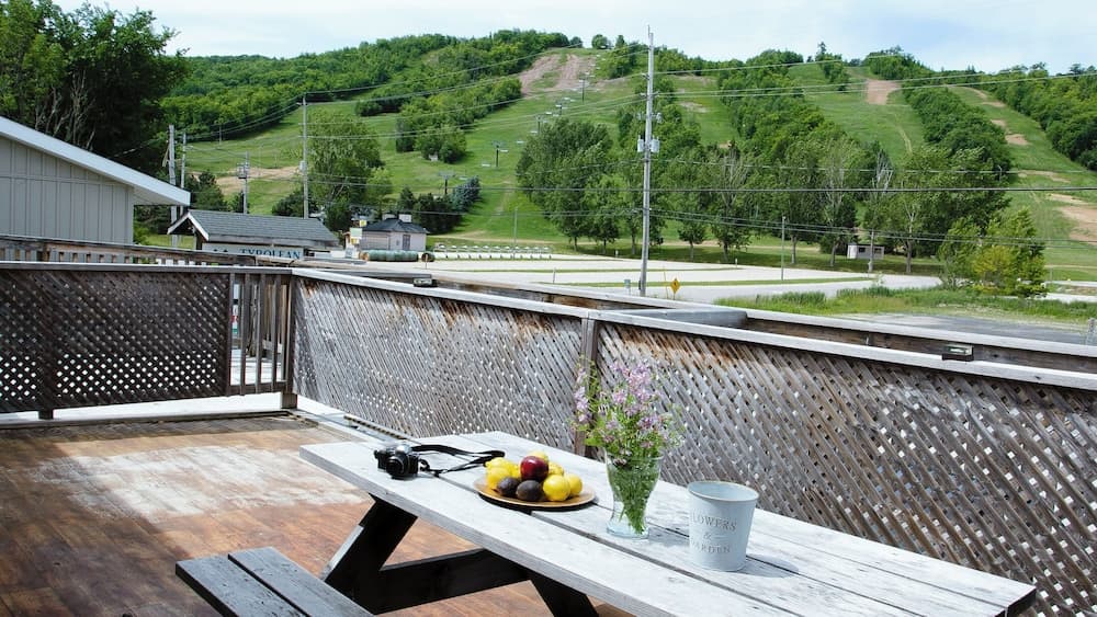 Tyrolean 4 Bedroom Condo Blue Mountain