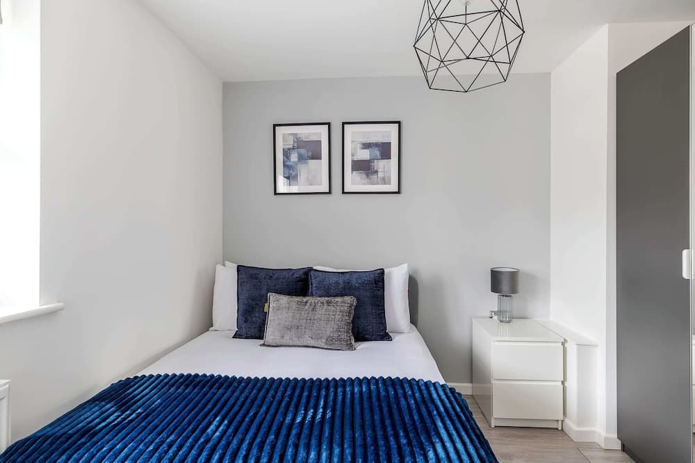 Finsbury Park Retreat: Modern Comfort