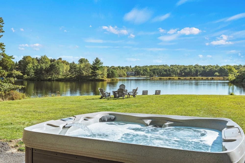 Strawberry Shores by Avantstay Lakefront Private Beach