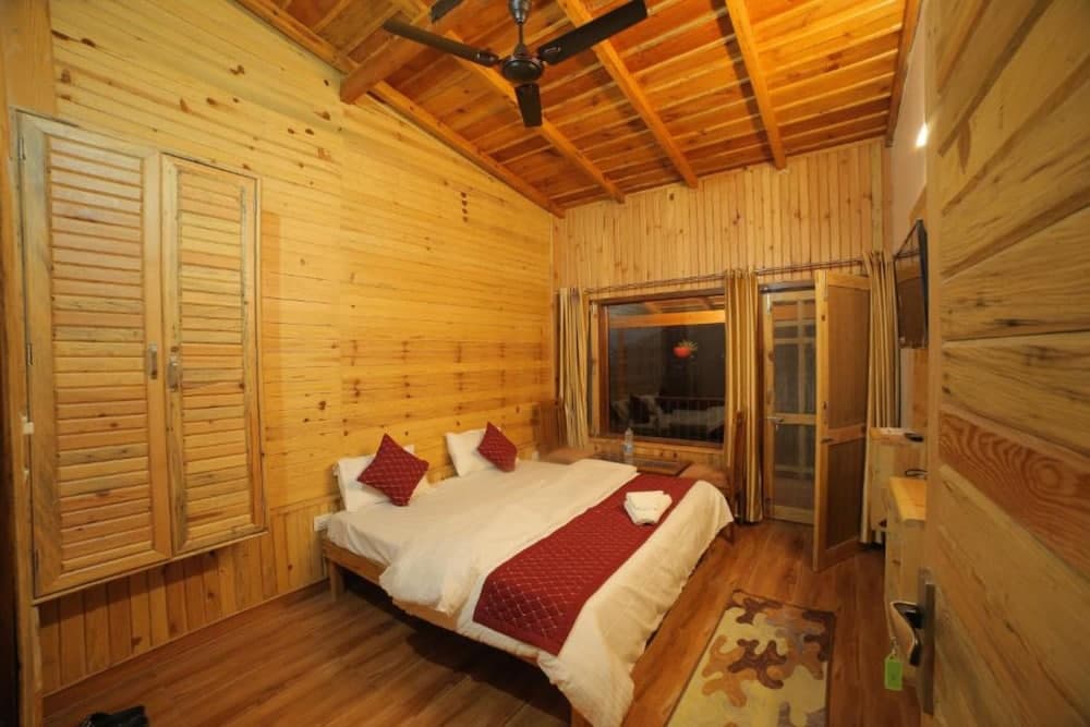 Goroomgo Wooden Umbrella Bhimtal