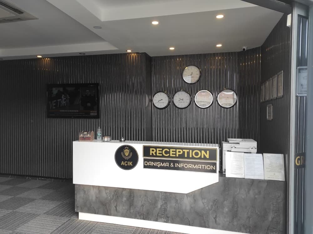Grand Royal Hotel