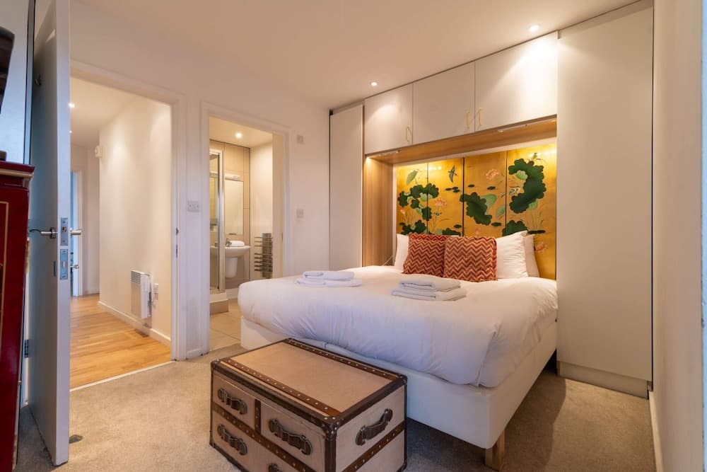 Regent's Canal View Apartment