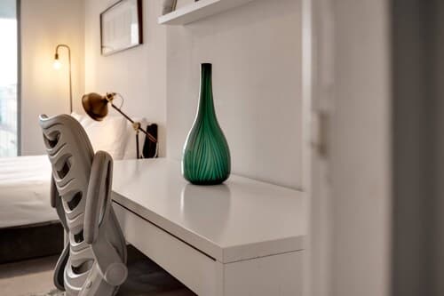 Spacious Modern Camberwell Apartment