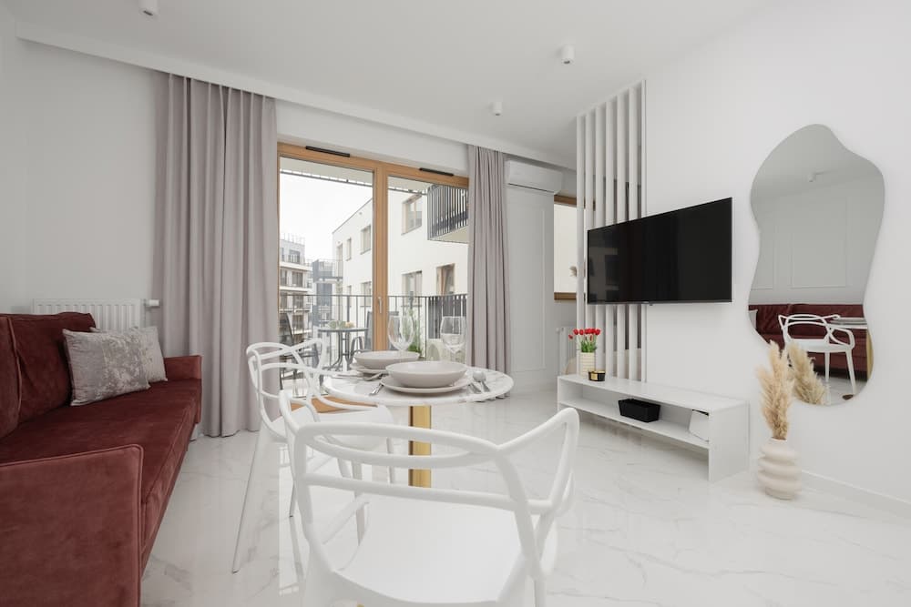 Air-conditioned Studio by Renters