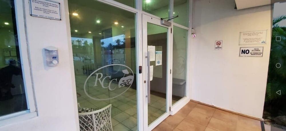 Playa Verde Apt Pool for 4