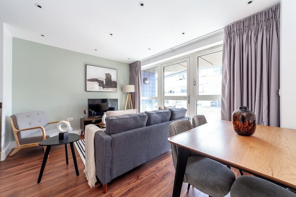 The Highbury Collection