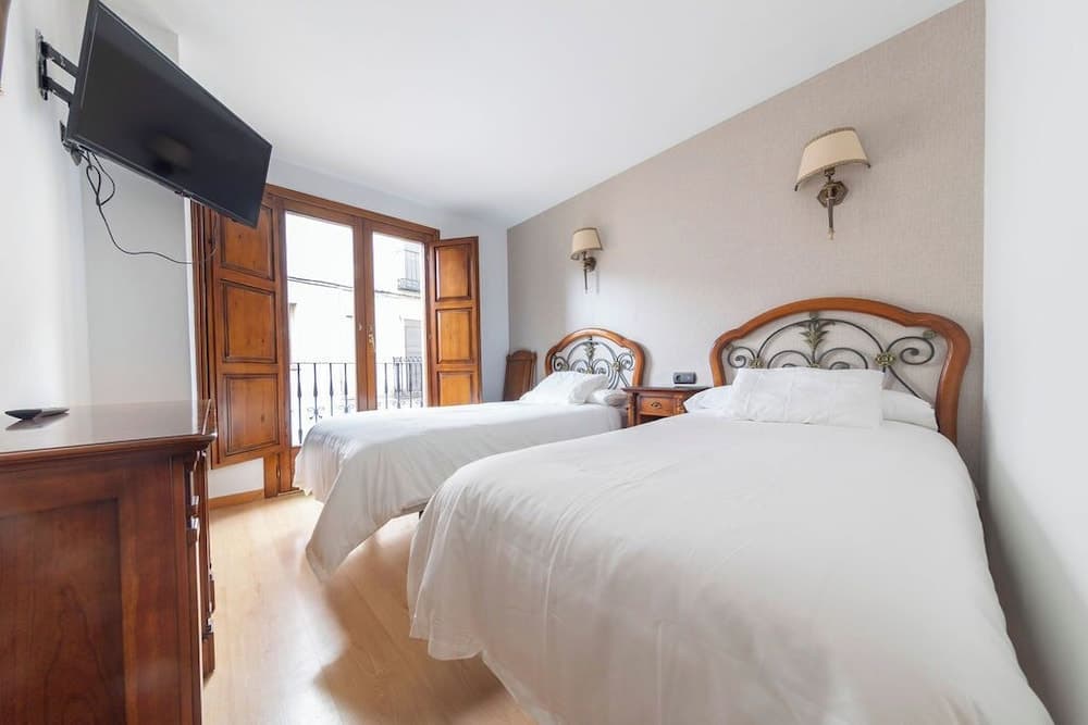 H-A Puerta de la Villa