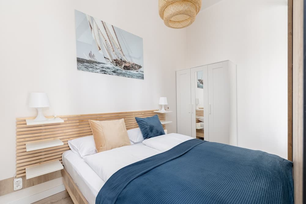 Studio With Terrace by Renters